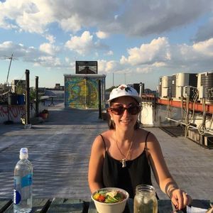 Meet your Posher, Julia